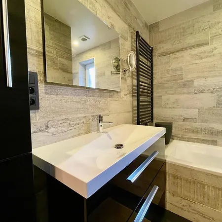 Appartement 40 Jacuzzi & Sauna By Malmedreams Malmedy