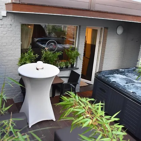 40 Jacuzzi & Sauna By Malmedreams Appartement *